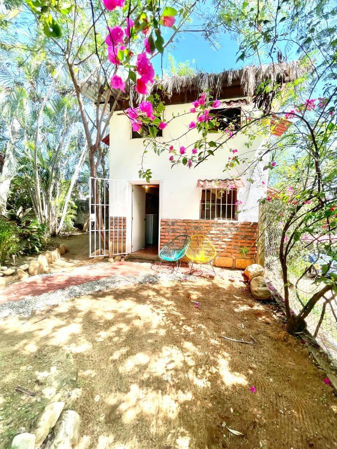Отель El Eden Escondido Пуэрто-Эскондидо Экстерьер фото